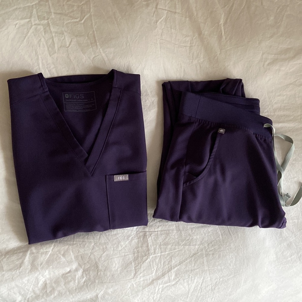 Figs Set- worn ONCE!